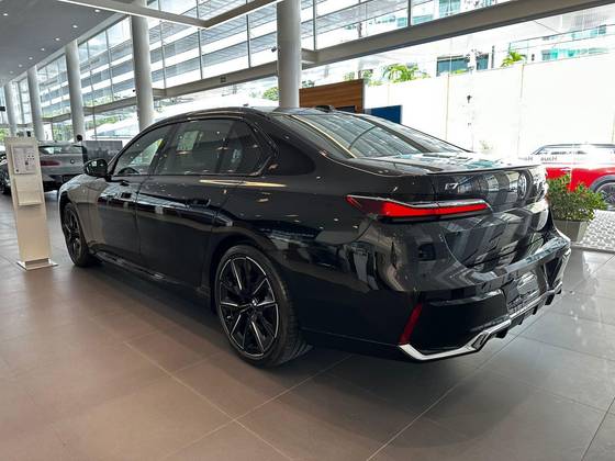 BMW i7 ELÉTRICO XDRIVE60 M SPORT